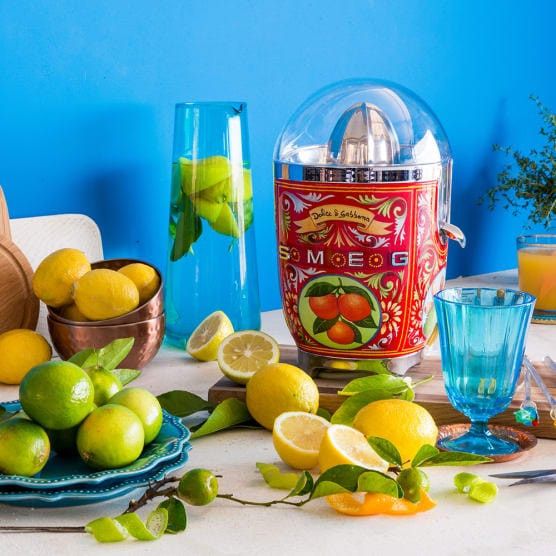 Smeg Dolce & Gabbana Electric Citrus Press CJFO1DG