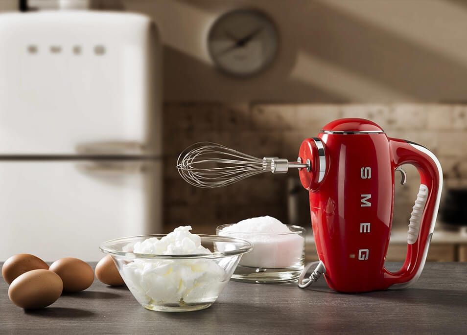 Smeg Retro Style Hand Mixer Red HMF01RD